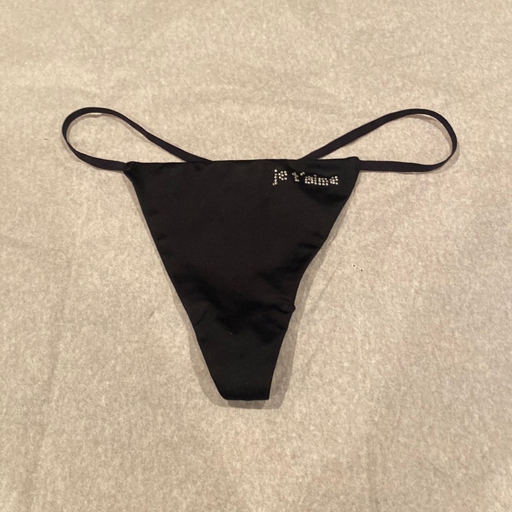 31:07  Victoria’s Secret V-String Panty